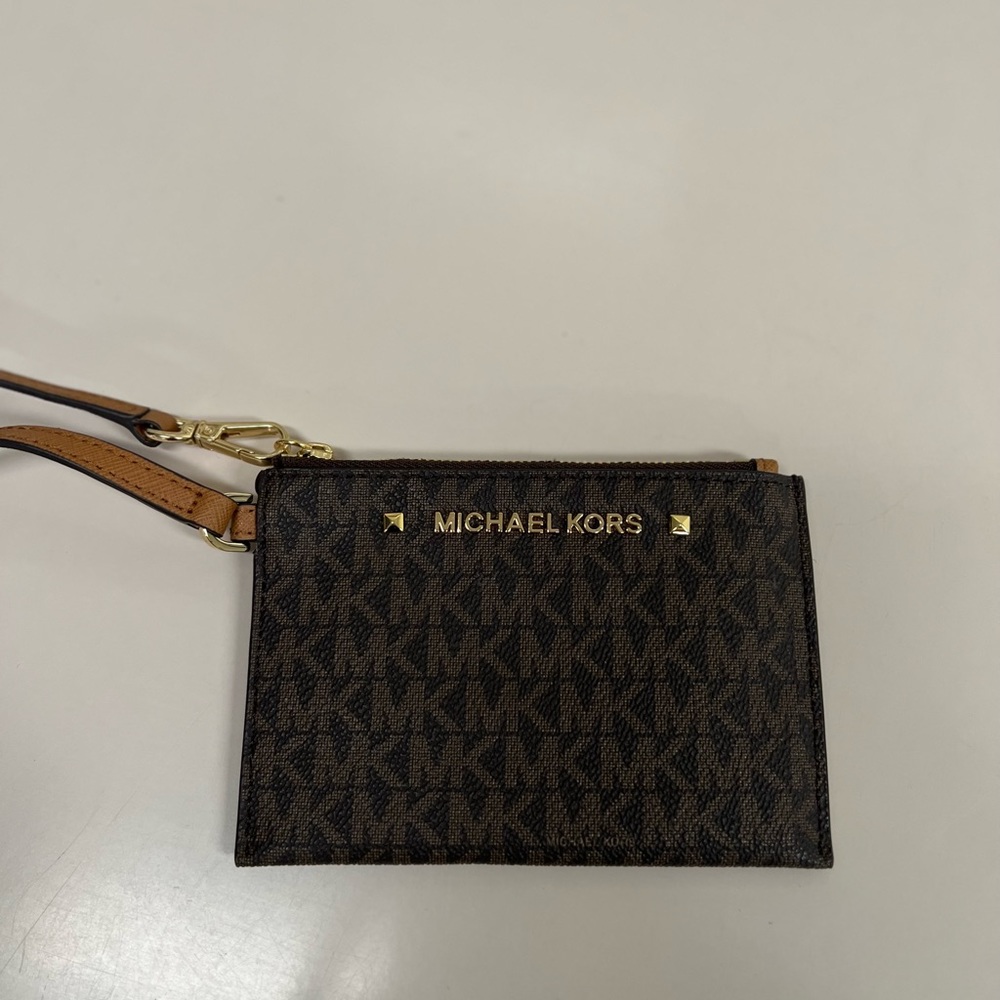 Michael Kors mini wristlet